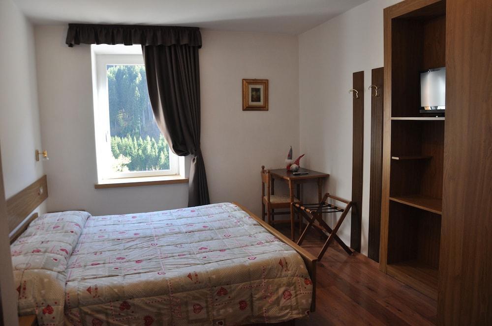 Alpenlife Hotel Someda Моэна Экстерьер фото