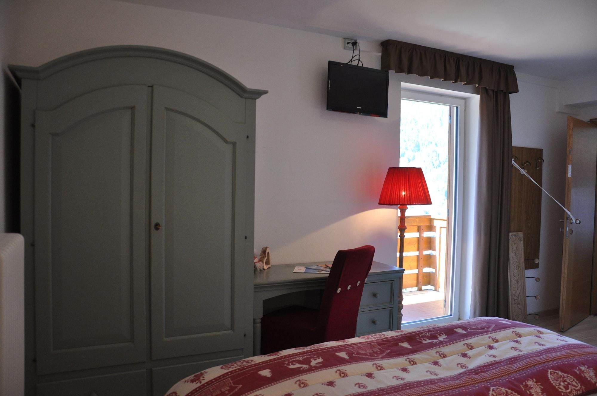 Alpenlife Hotel Someda Моэна Экстерьер фото