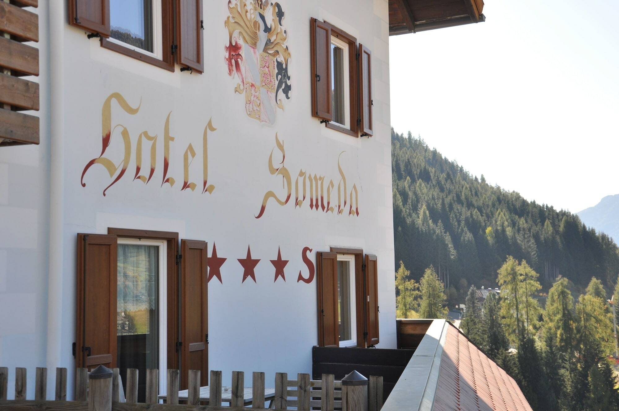 Alpenlife Hotel Someda Моэна Экстерьер фото